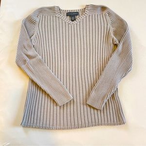 Banana Republic ribbed V-neck Oatmeal Sweater top Size M